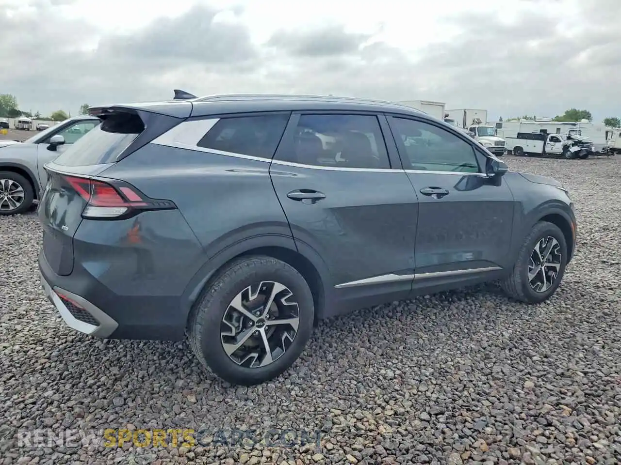 3 Photograph of a damaged car KNDPVCDFXS7341822 KIA SPORTAGE 2025