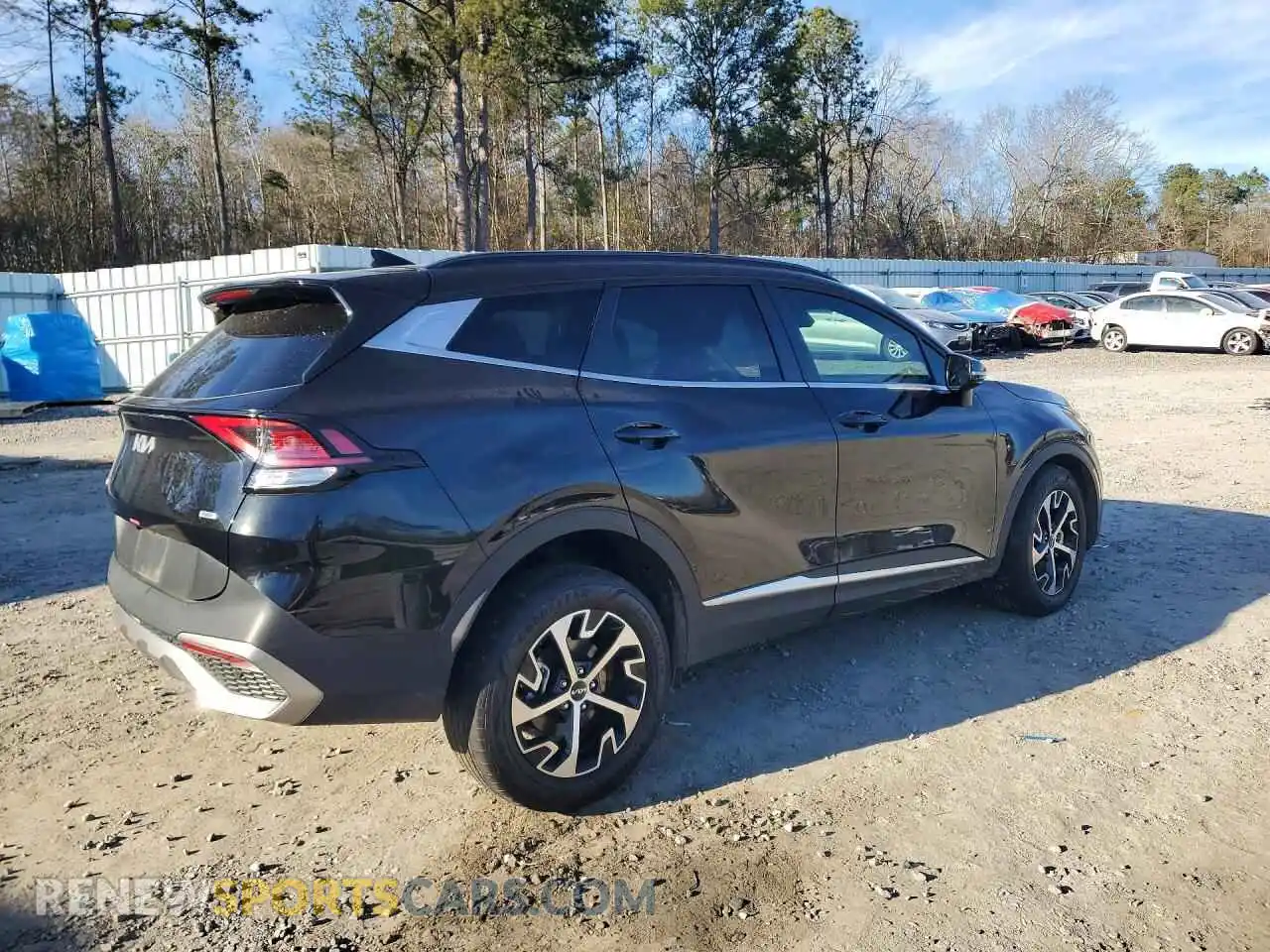 3 Photograph of a damaged car KNDPVCDG4S7206084 KIA SPORTAGE 2025