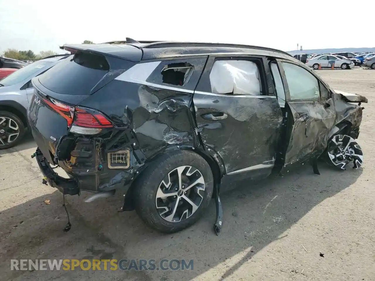 3 Photograph of a damaged car KNDPVCDG7S7212560 KIA SPORTAGE 2025