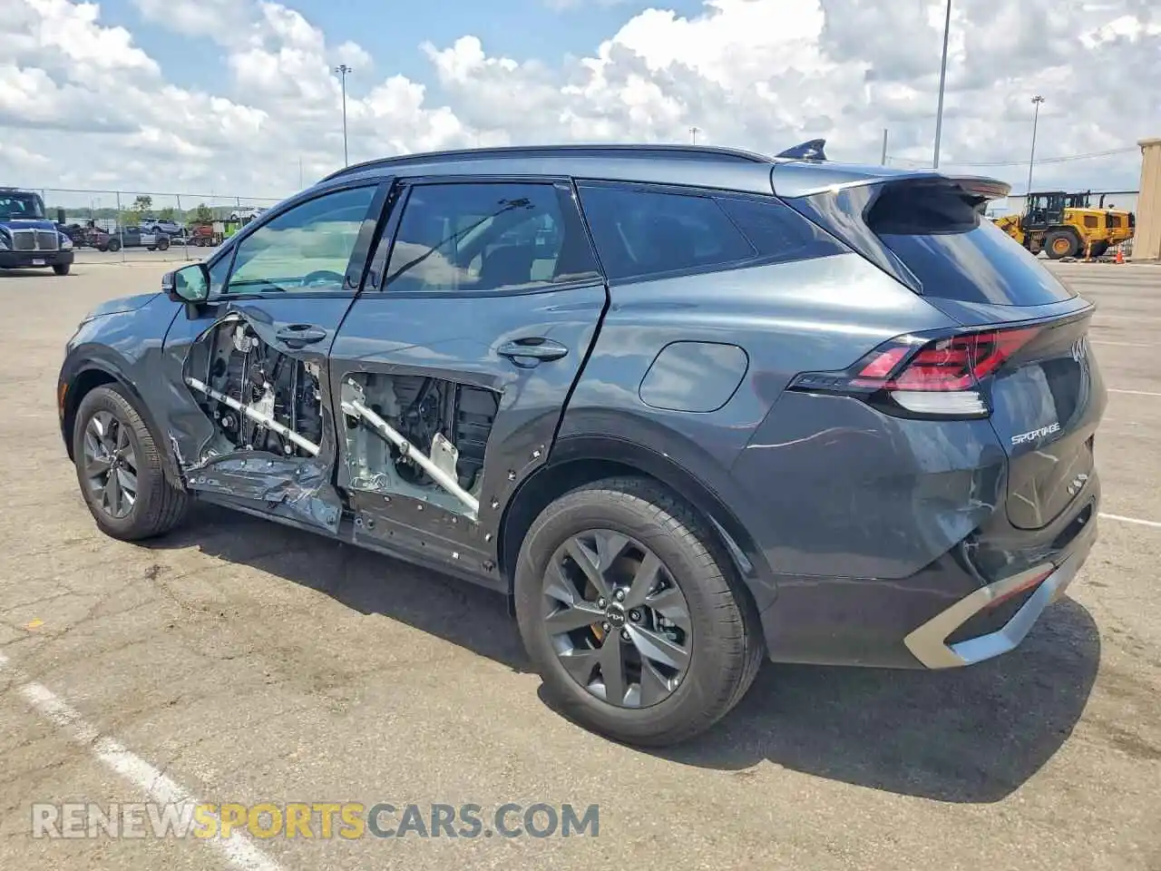 2 fotografías del automóvil dañado KNDPXCDG6S7249075 KIA SPORTAGE 2025
