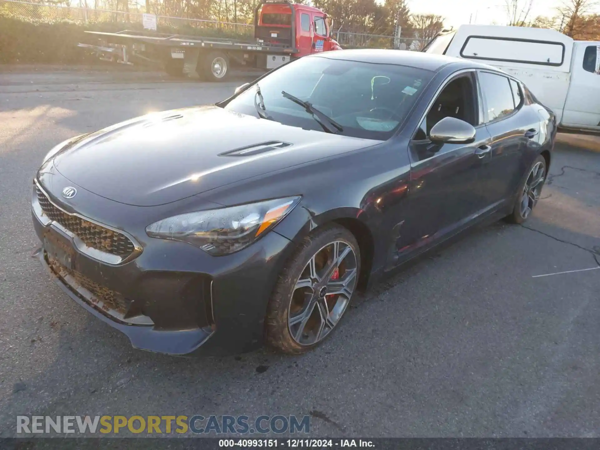 2 Фотография поврежденного автомобиля KNAE35LC6K6057848 KIA STINGER 2019