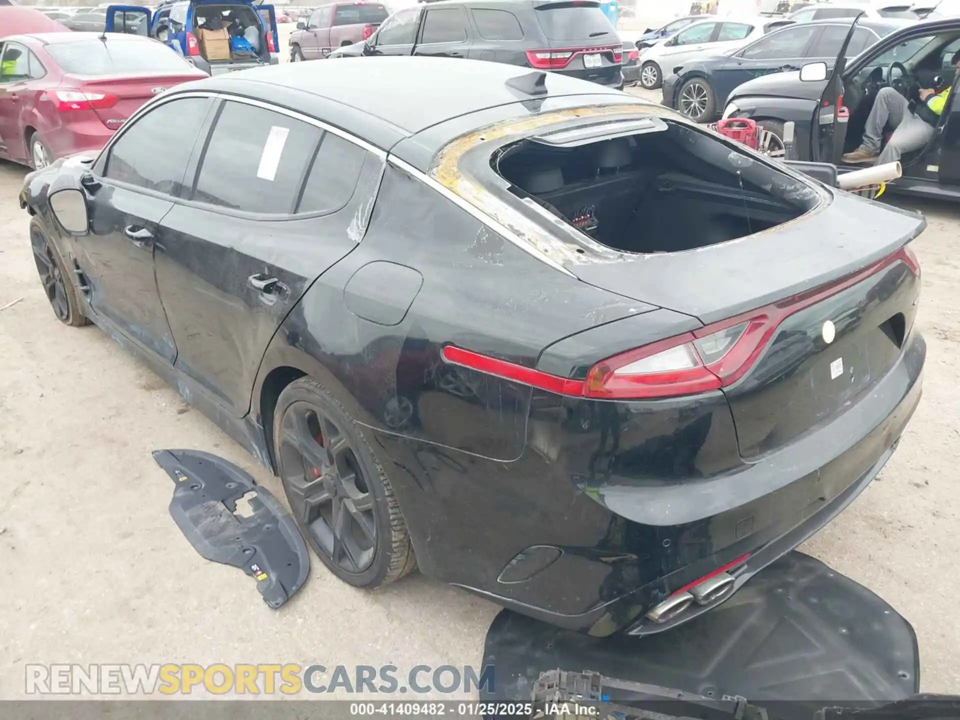3 Photograph of a damaged car KNAE35LC2L6078391 KIA STINGER 2020
