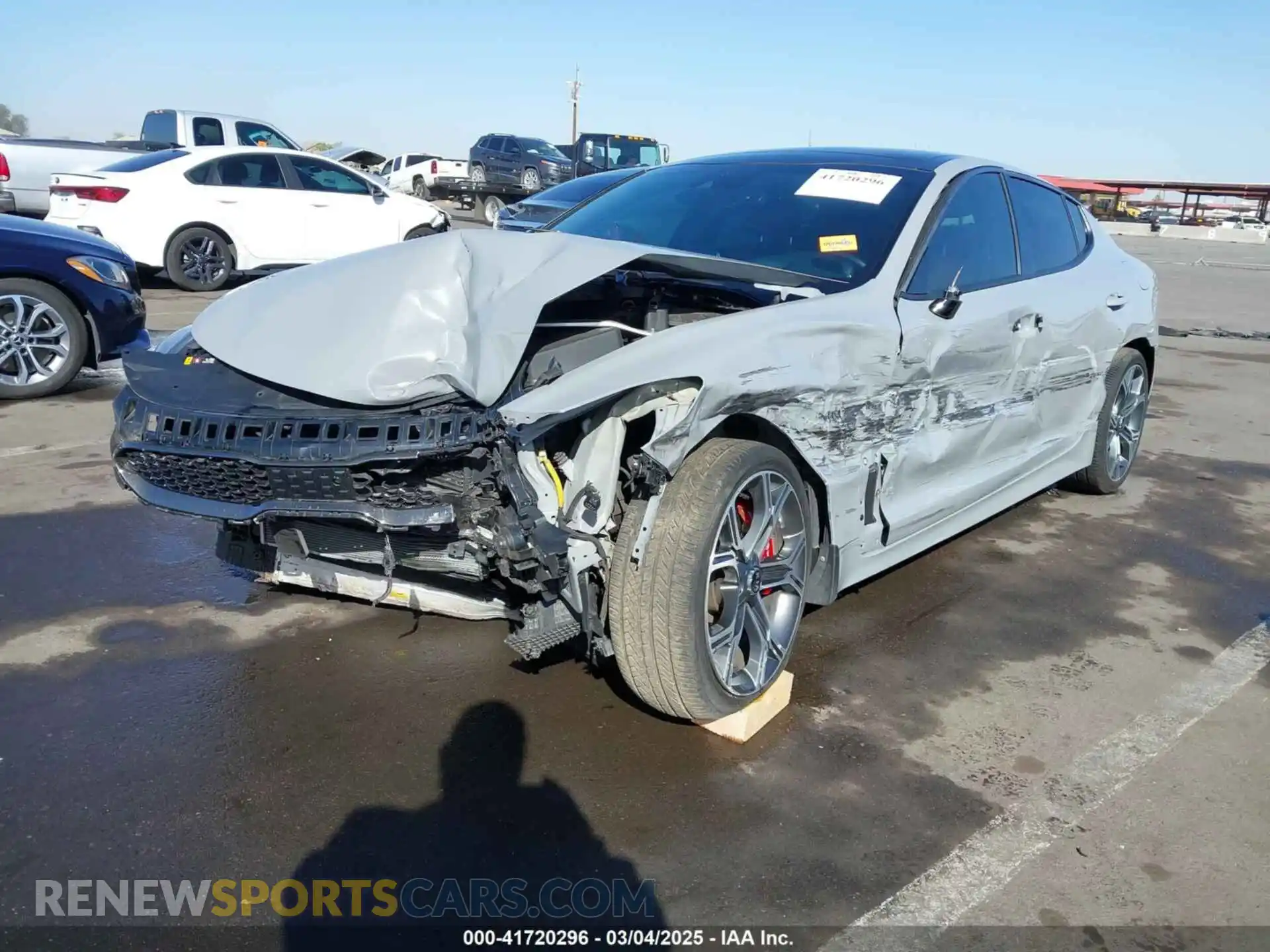 2 Photograph of a damaged car KNAE55LC8L6083914 KIA STINGER 2020