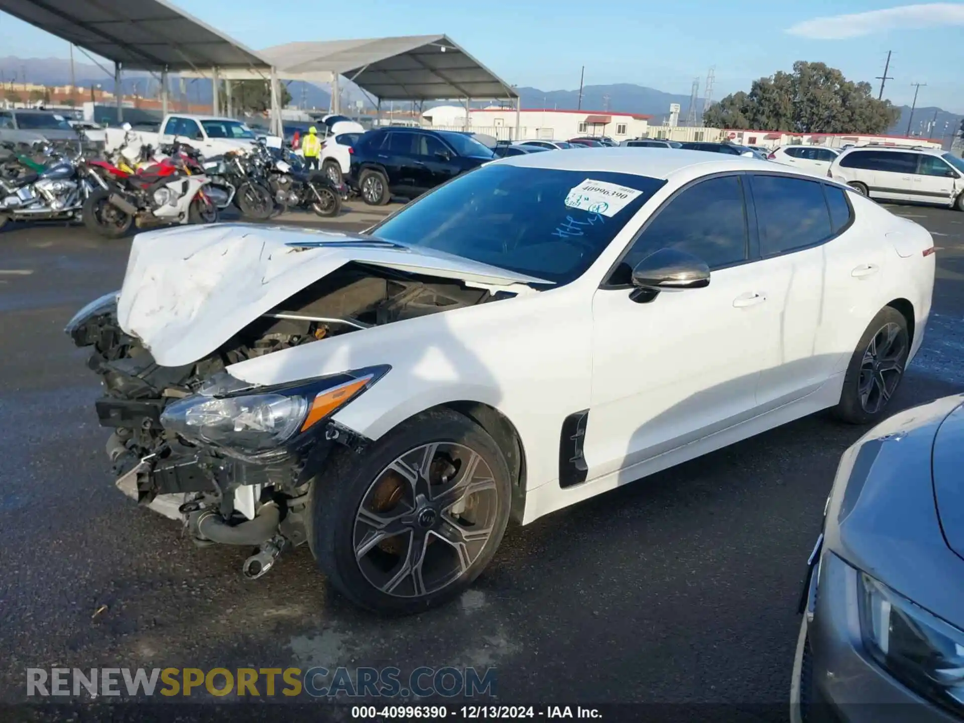 2 Photograph of a damaged car KNAE15LAXM6091993 KIA STINGER 2021