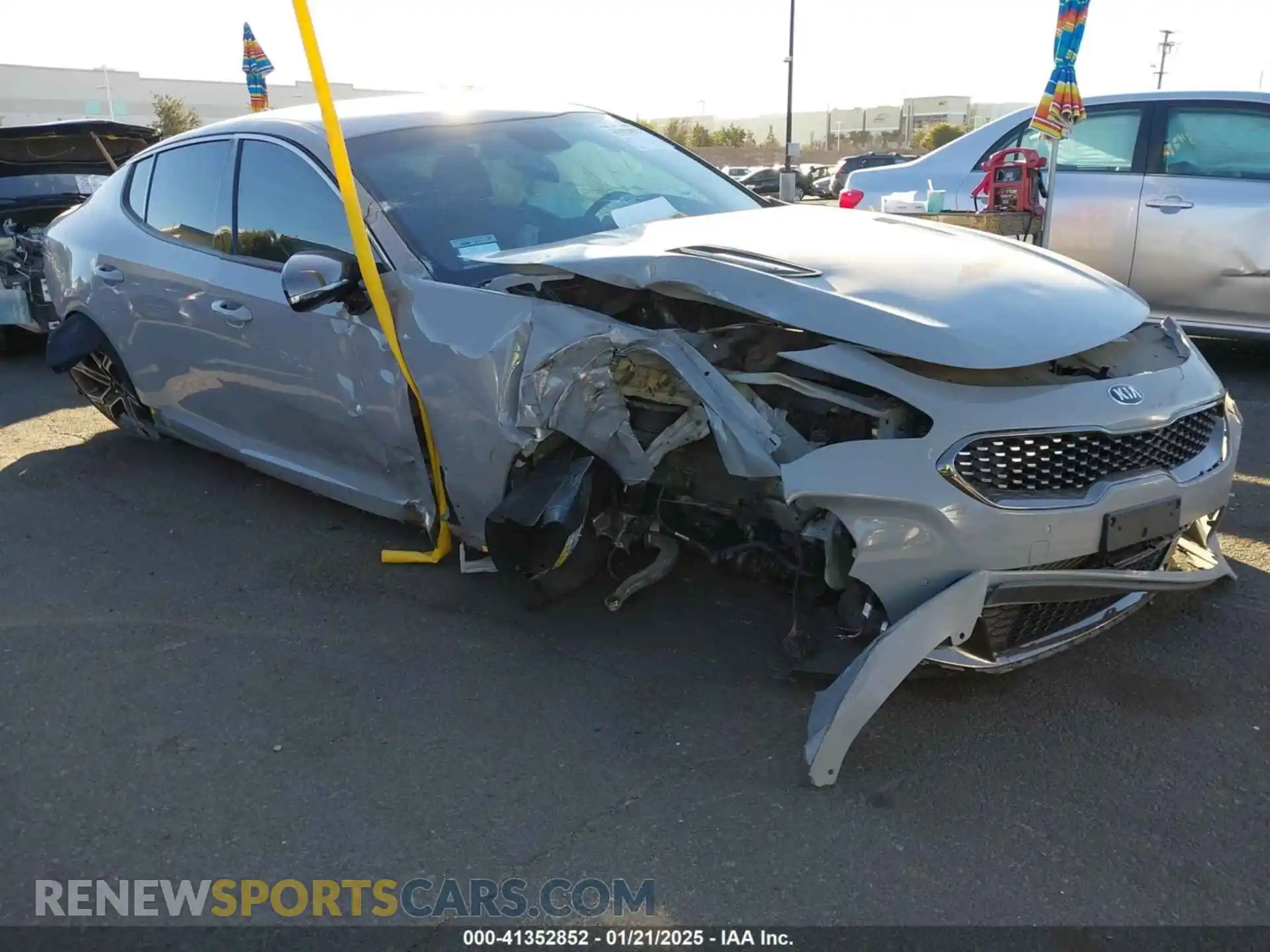 1 Photograph of a damaged car KNAE35LC1M6098102 KIA STINGER 2021
