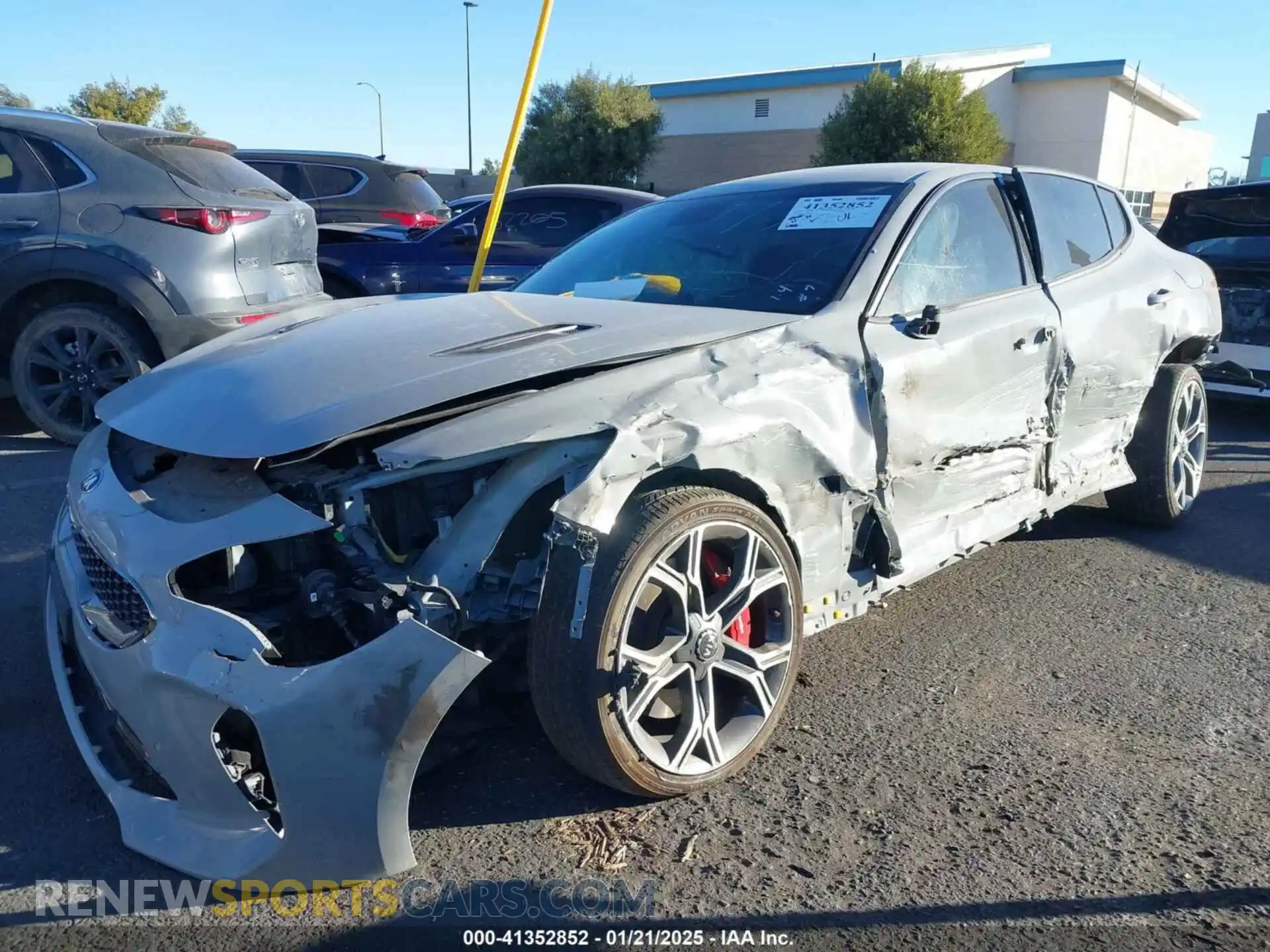 2 Photograph of a damaged car KNAE35LC1M6098102 KIA STINGER 2021