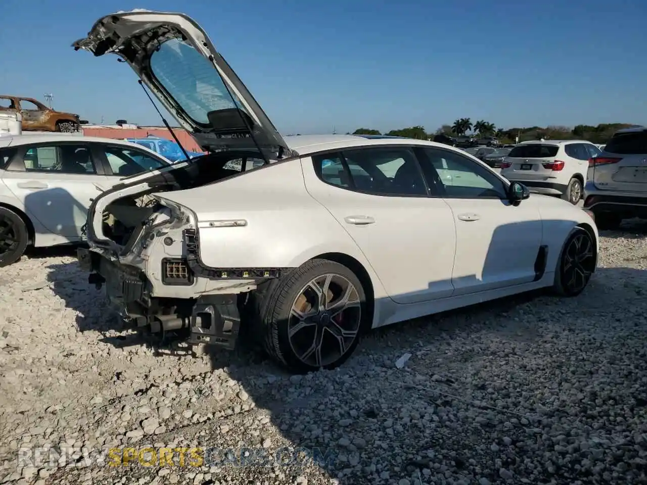 3 fotografías del automóvil dañado KNAE45LC6M6087917 KIA STINGER 2021