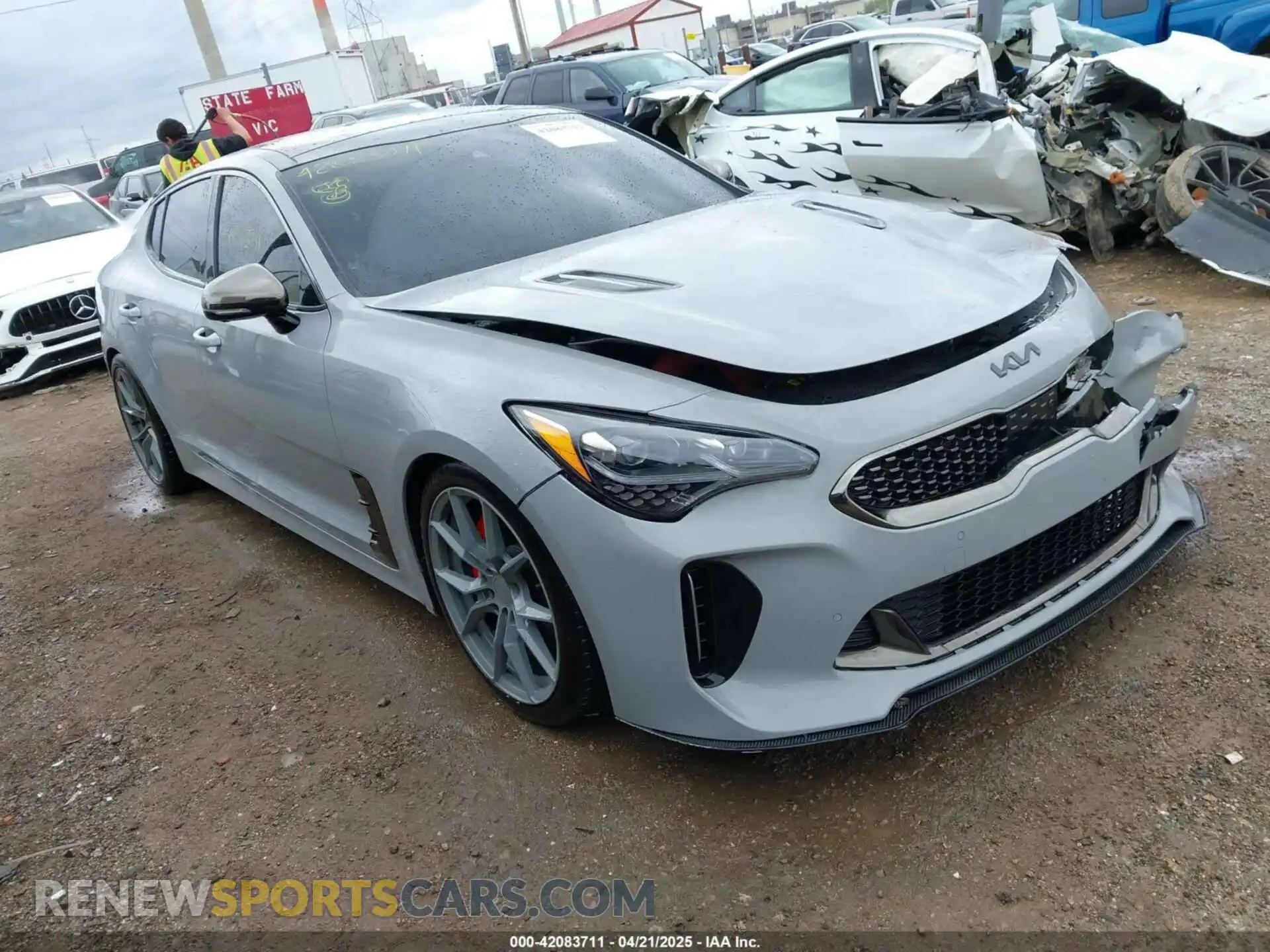 1 Photograph of a damaged car KNAE55LC0M6087845 KIA STINGER 2021