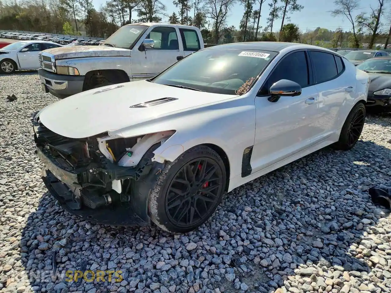 1 Photograph of a damaged car KNAE55LC6M6089213 KIA STINGER 2021