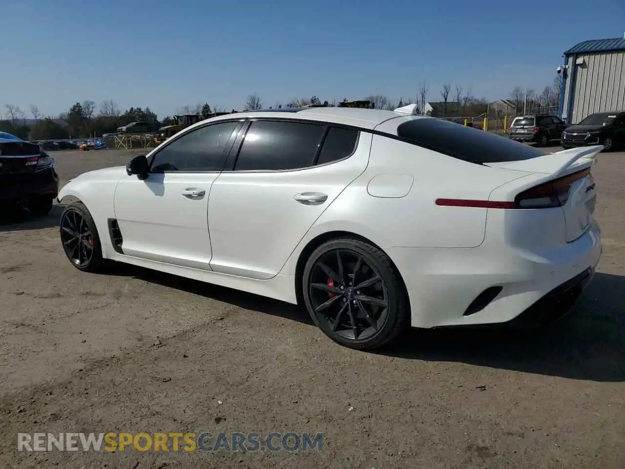 2 fotografías del automóvil dañado KNAE55LC3N6103263 KIA STINGER 2022