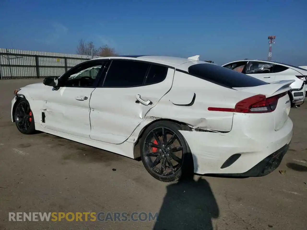 2 Фотография поврежденного автомобиля KNAE55LC6N6112488 KIA STINGER 2022