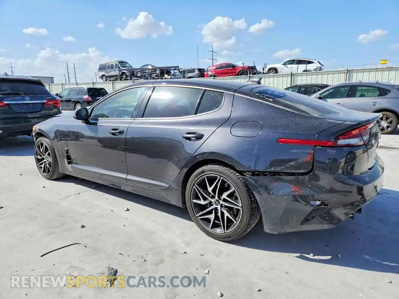 2 fotografías del automóvil dañado KNAE35LD9P6136852 KIA STINGER 2023