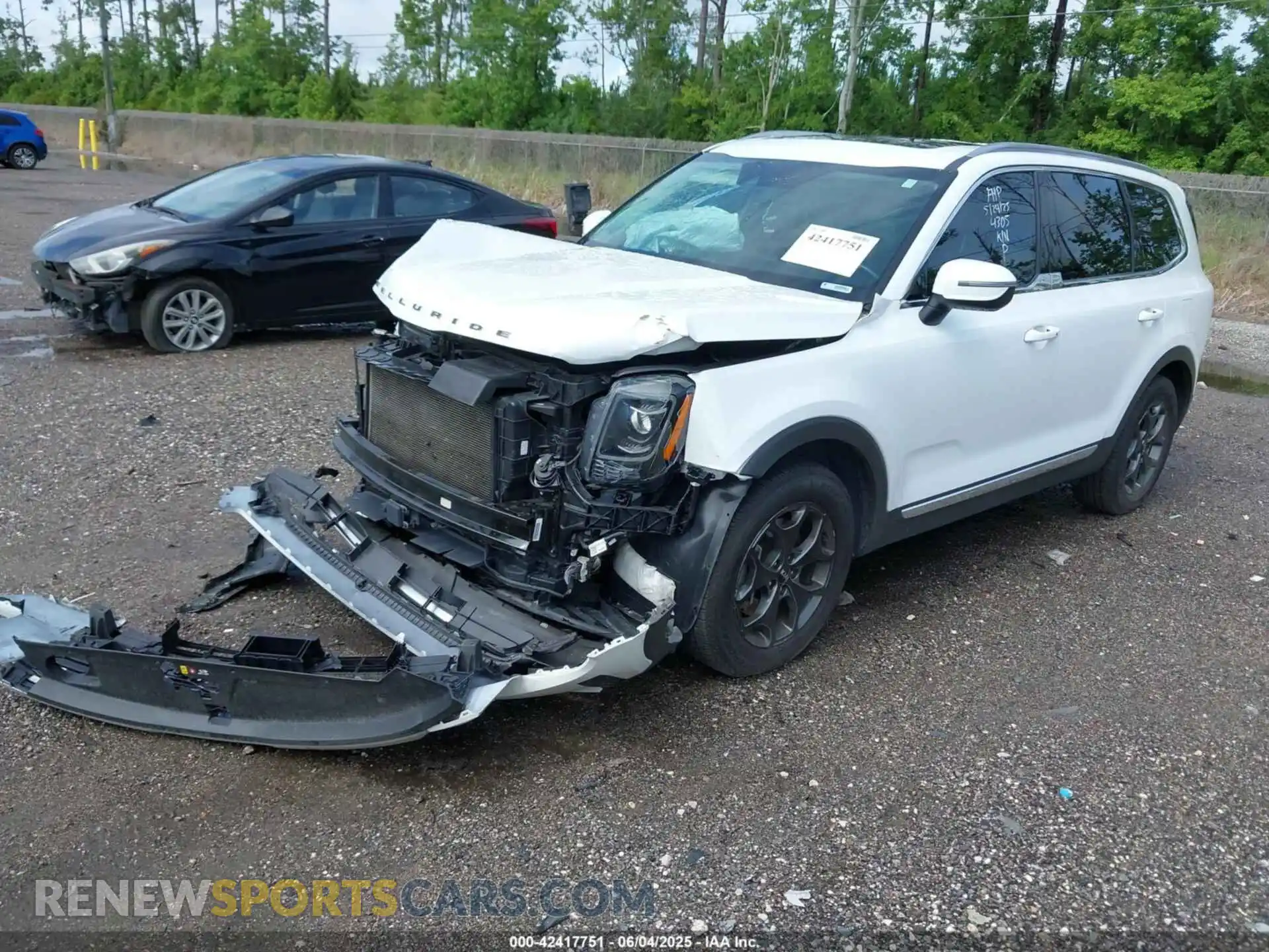 2 Photograph of a damaged car 5XYP34HC6LG044305 KIA TELLURIDE 2020