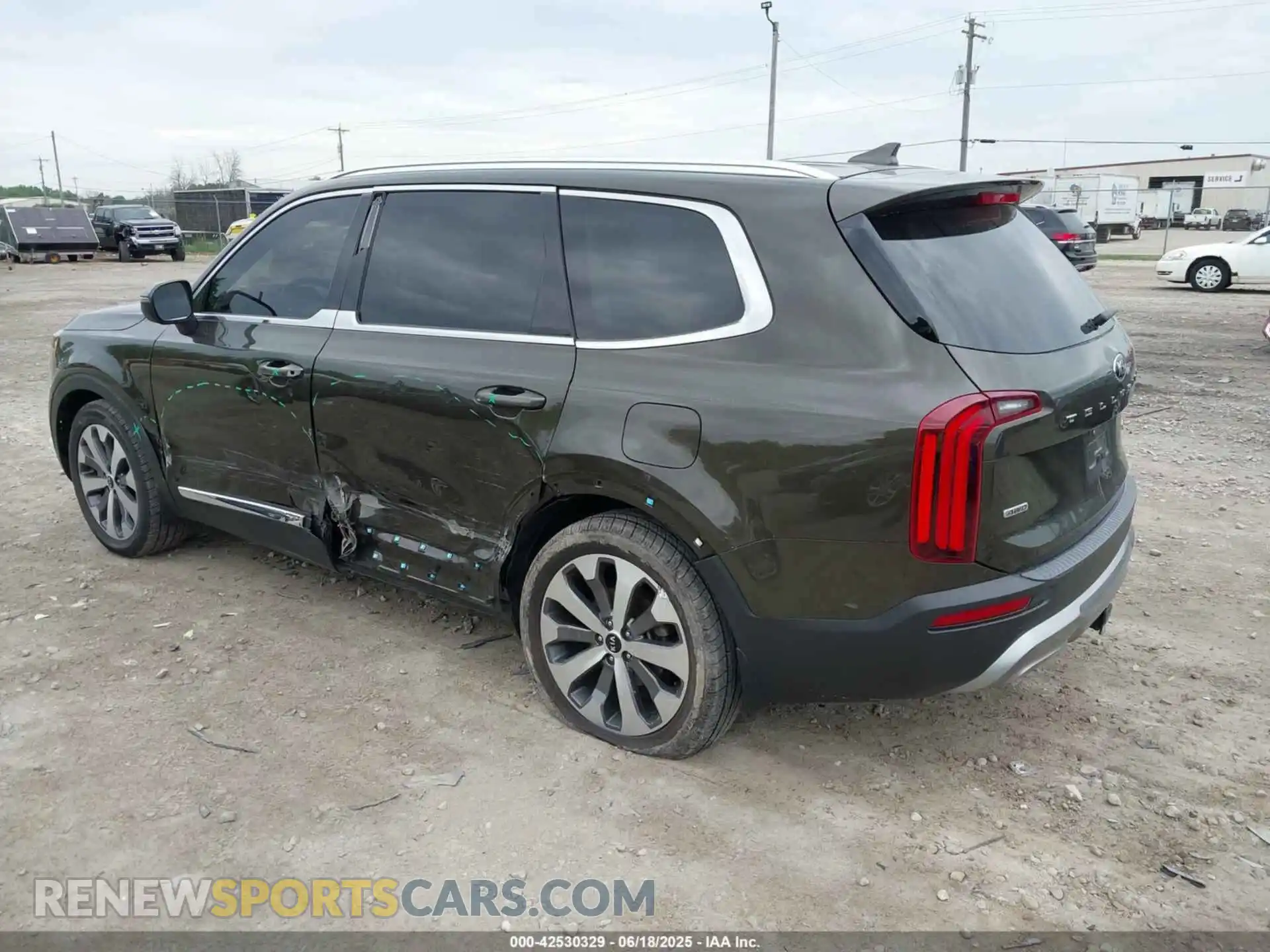 3 Photograph of a damaged car 5XYP3DHC6LG091463 KIA TELLURIDE 2020
