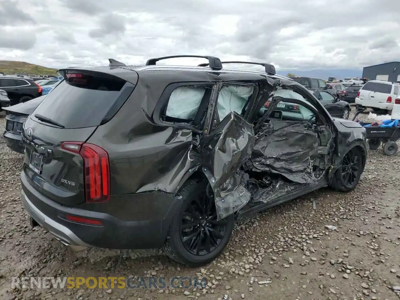 3 Photograph of a damaged car 5XYP5DHC2LG045185 KIA TELLURIDE 2020