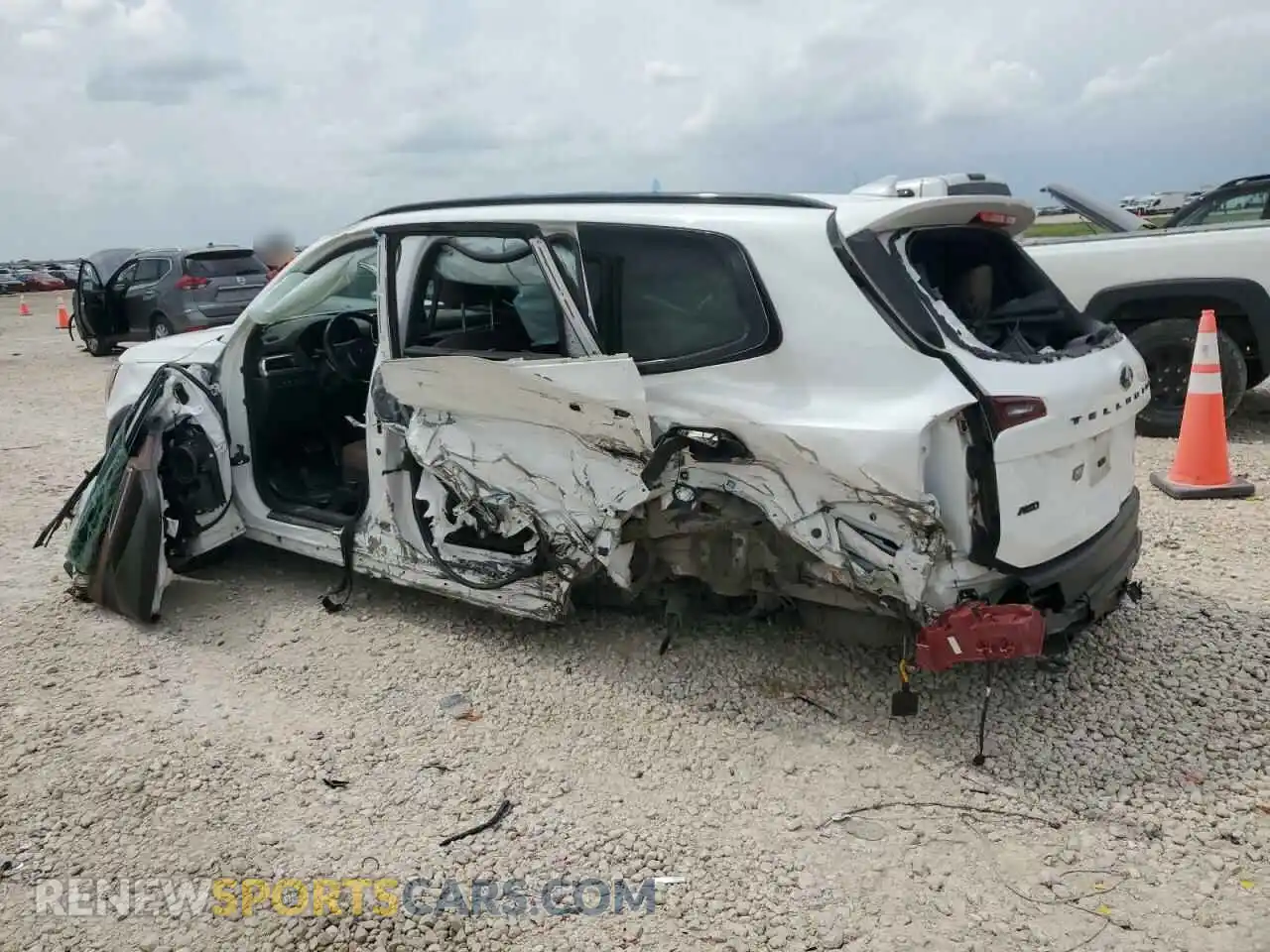 2 Photograph of a damaged car 5XYP5DHC5LG091531 KIA TELLURIDE 2020