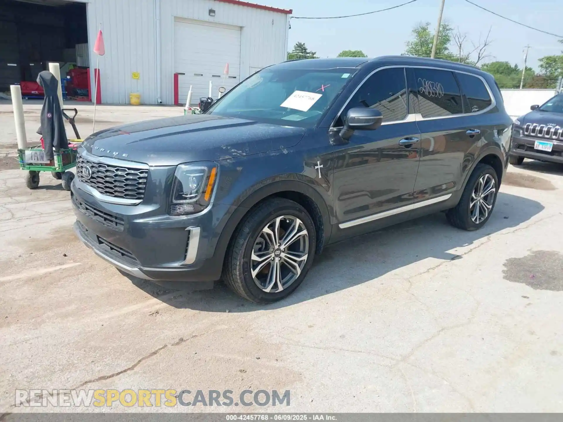 2 Photograph of a damaged car 5XYP6DHC2LG031350 KIA TELLURIDE 2020