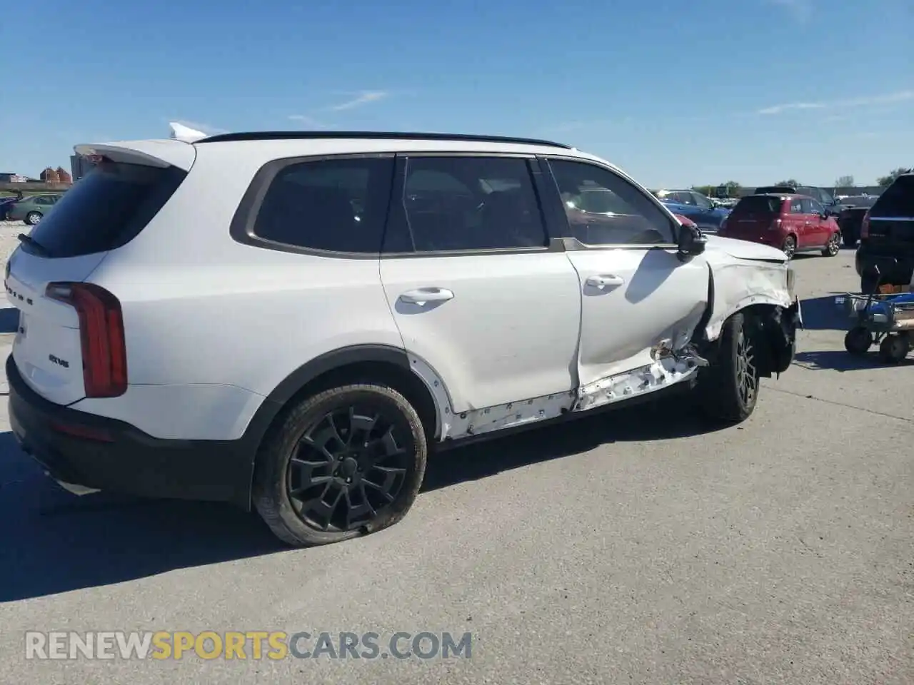 3 Photograph of a damaged car 5XYP3DHC3MG136781 KIA TELLURIDE 2021