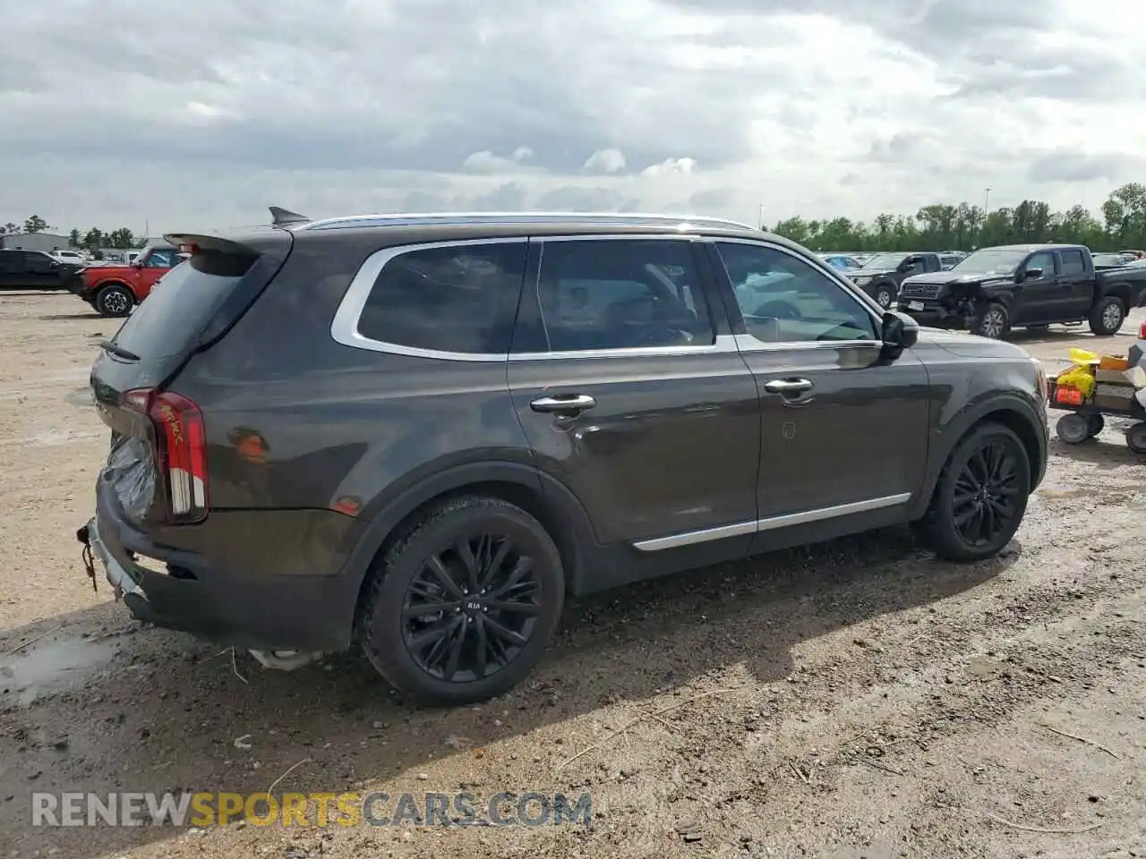 3 Photograph of a damaged car 5XYP54HC7MG134672 KIA TELLURIDE 2021