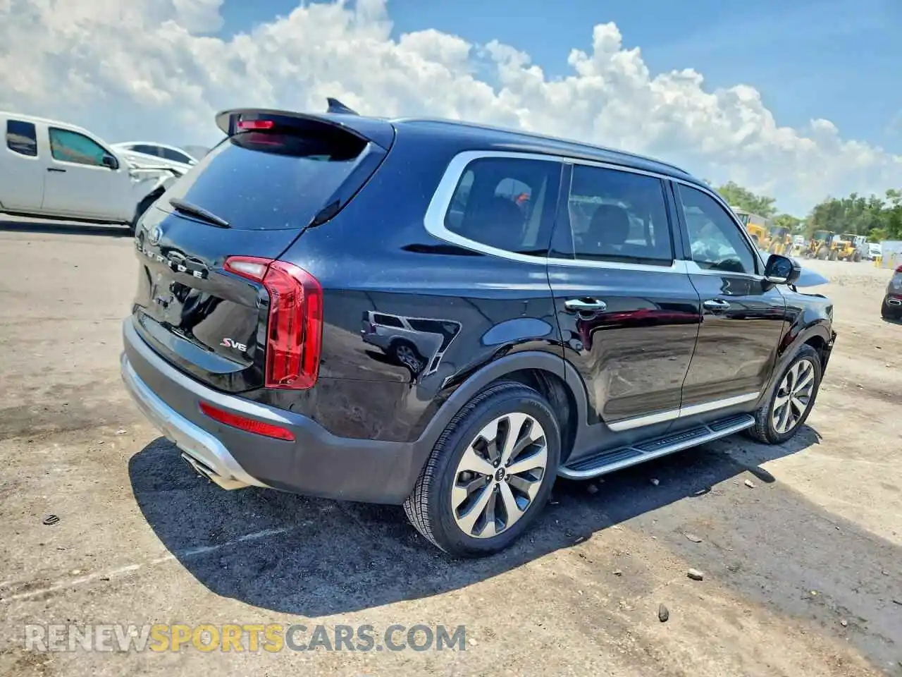 3 Photograph of a damaged car 5XYP64HC4MG102470 KIA TELLURIDE 2021