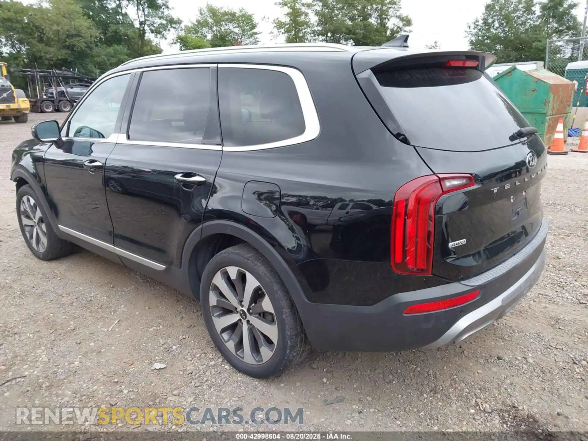 3 Photograph of a damaged car 5XYP6DHC4MG181557 KIA TELLURIDE 2021