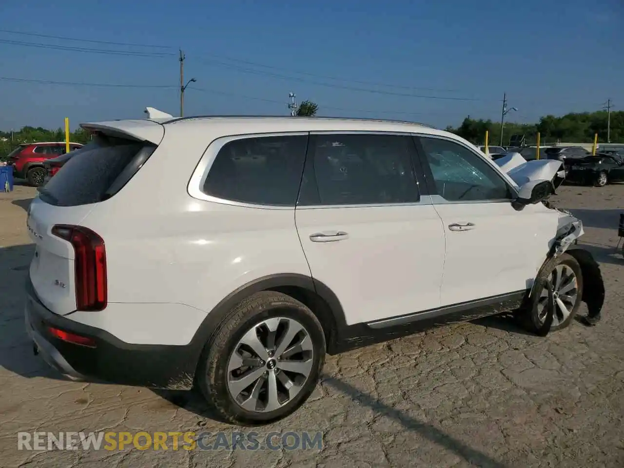 3 Photograph of a damaged car 5XYP6DHC9MG136985 KIA TELLURIDE 2021