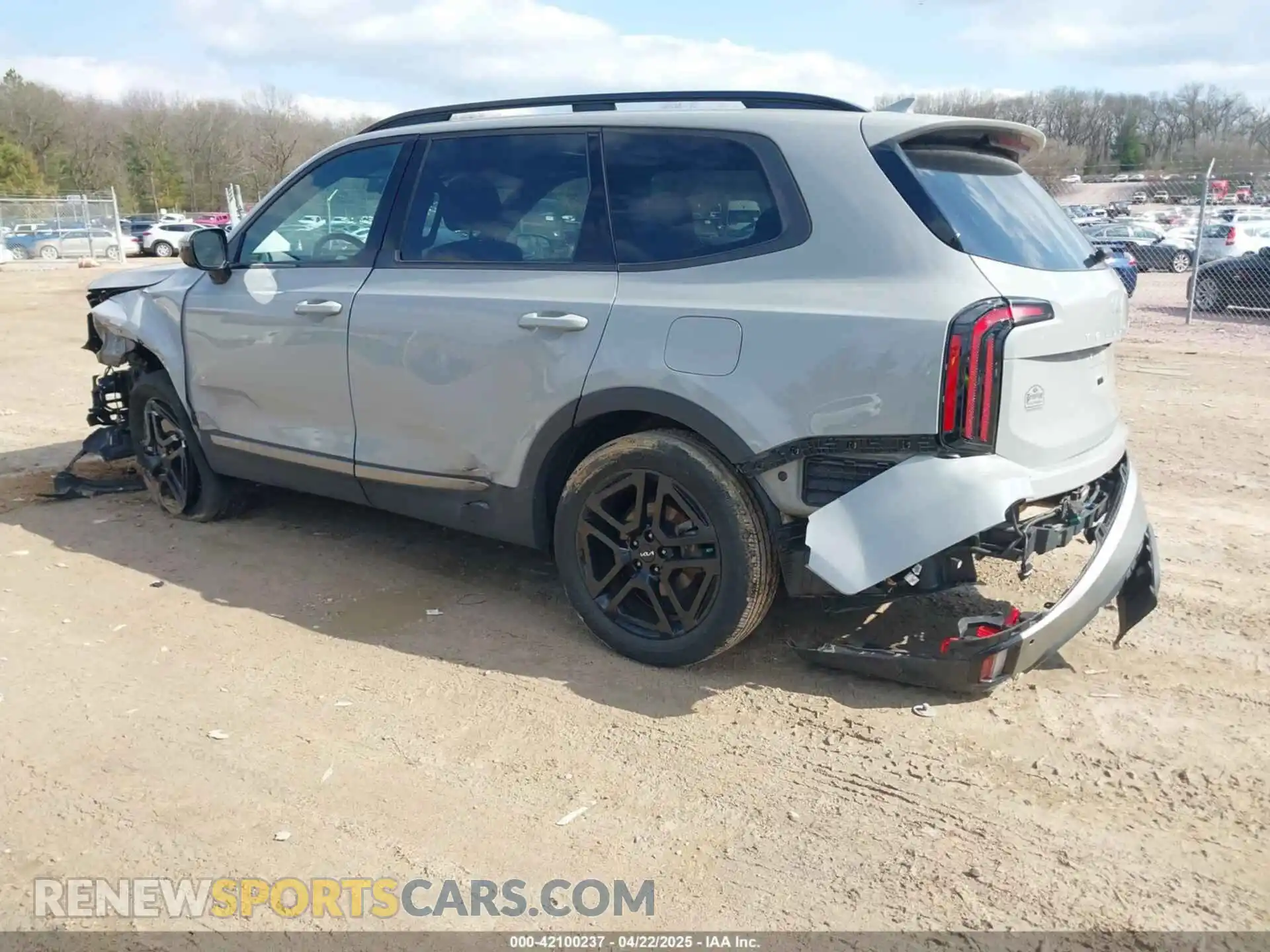 3 Photograph of a damaged car 5XYP5DGC2PG400265 KIA TELLURIDE 2023