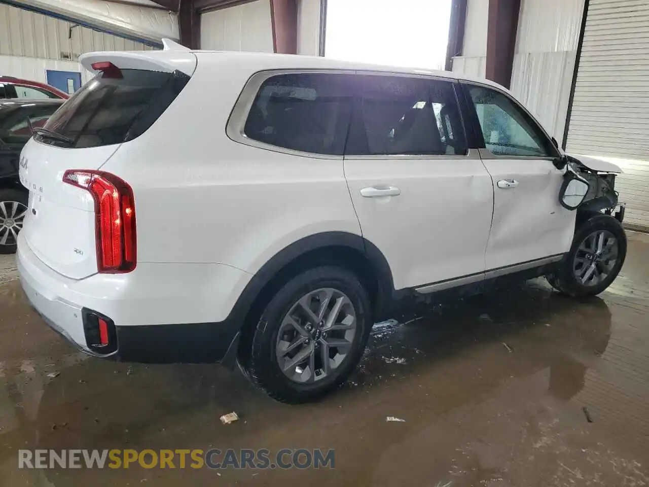 3 Photograph of a damaged car 5XYP2DGC0RG523252 KIA TELLURIDE 2024