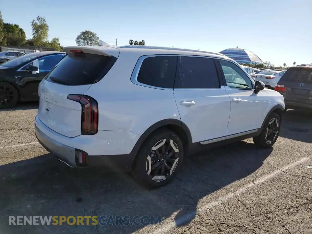 3 Photograph of a damaged car 5XYP34GC3RG445689 KIA TELLURIDE 2024