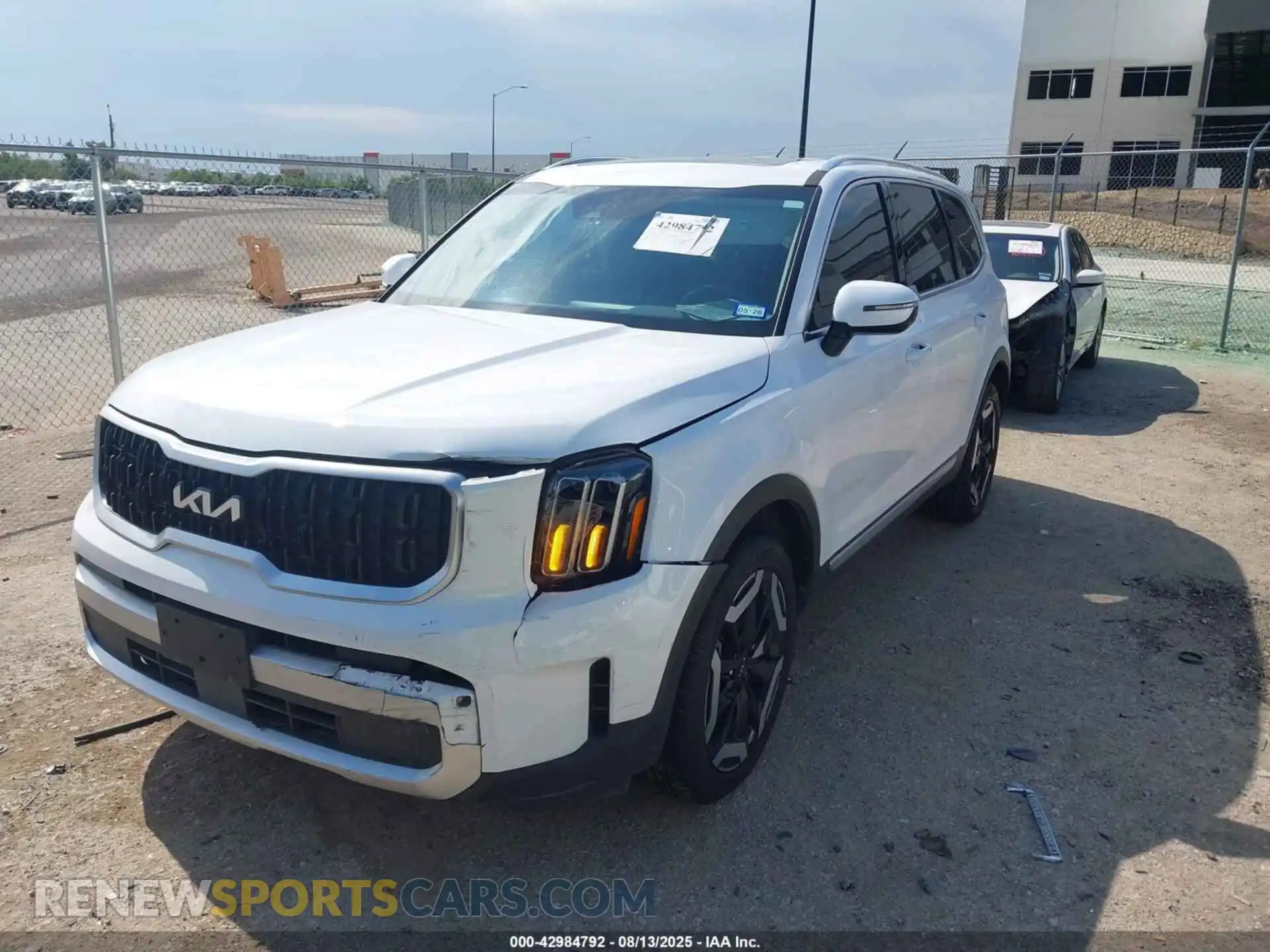 2 Photograph of a damaged car 5XYP34GC5RG530985 KIA TELLURIDE 2024