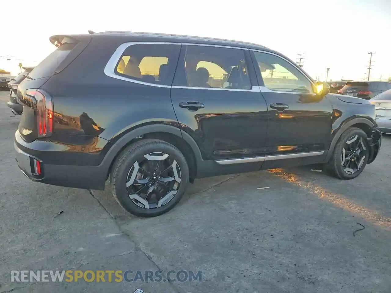 3 Photograph of a damaged car 5XYP34GC7RG414087 KIA TELLURIDE 2024