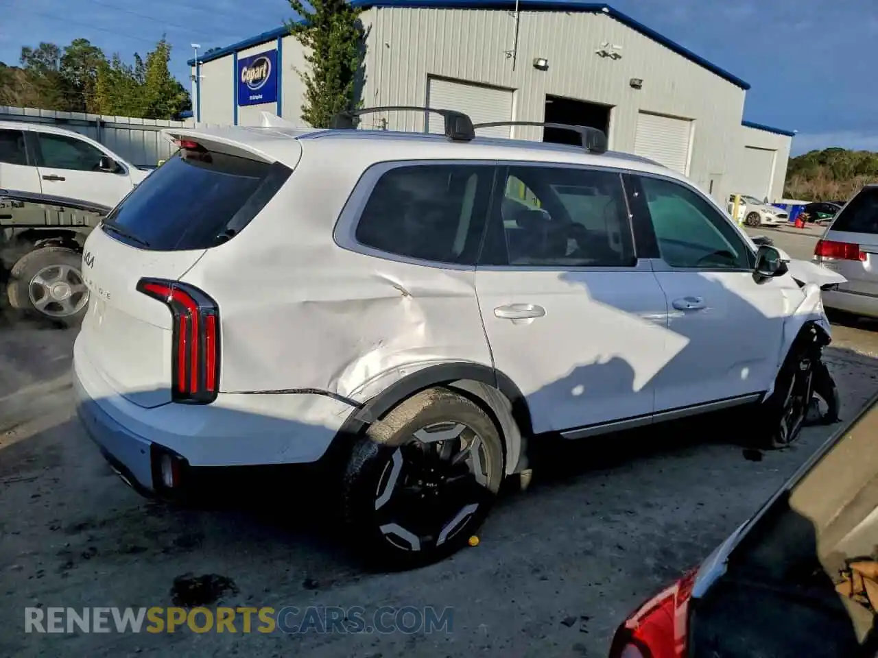 3 Photograph of a damaged car 5XYP34GC9RG525966 KIA TELLURIDE 2024