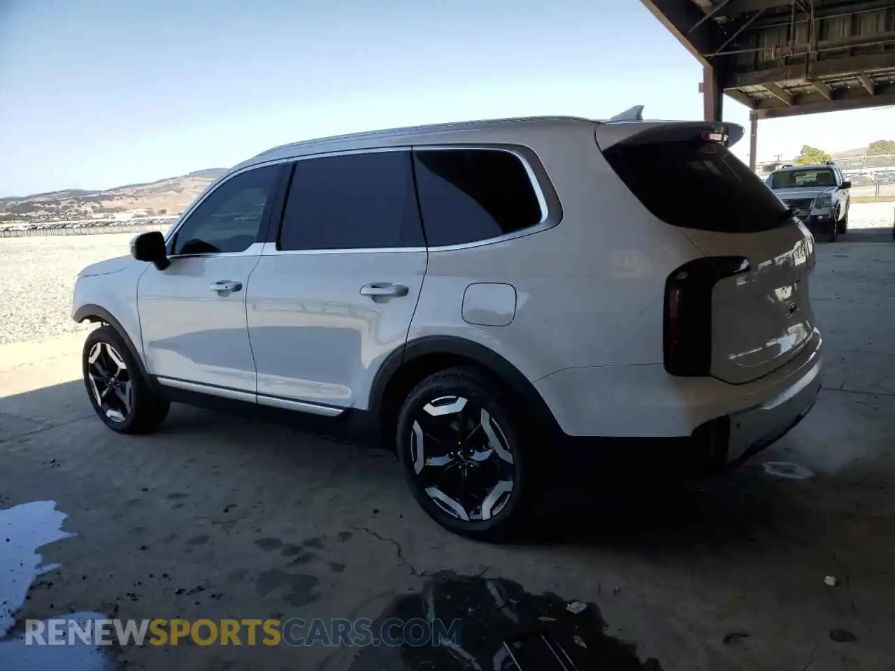 2 Photograph of a damaged car 5XYP34GCXRG536636 KIA TELLURIDE 2024