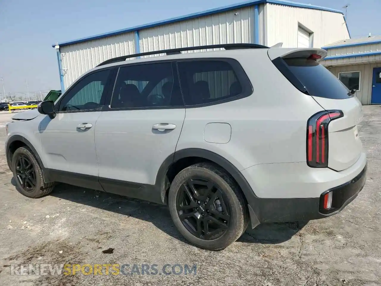 2 Photograph of a damaged car 5XYP3DGC1RG468629 KIA TELLURIDE 2024