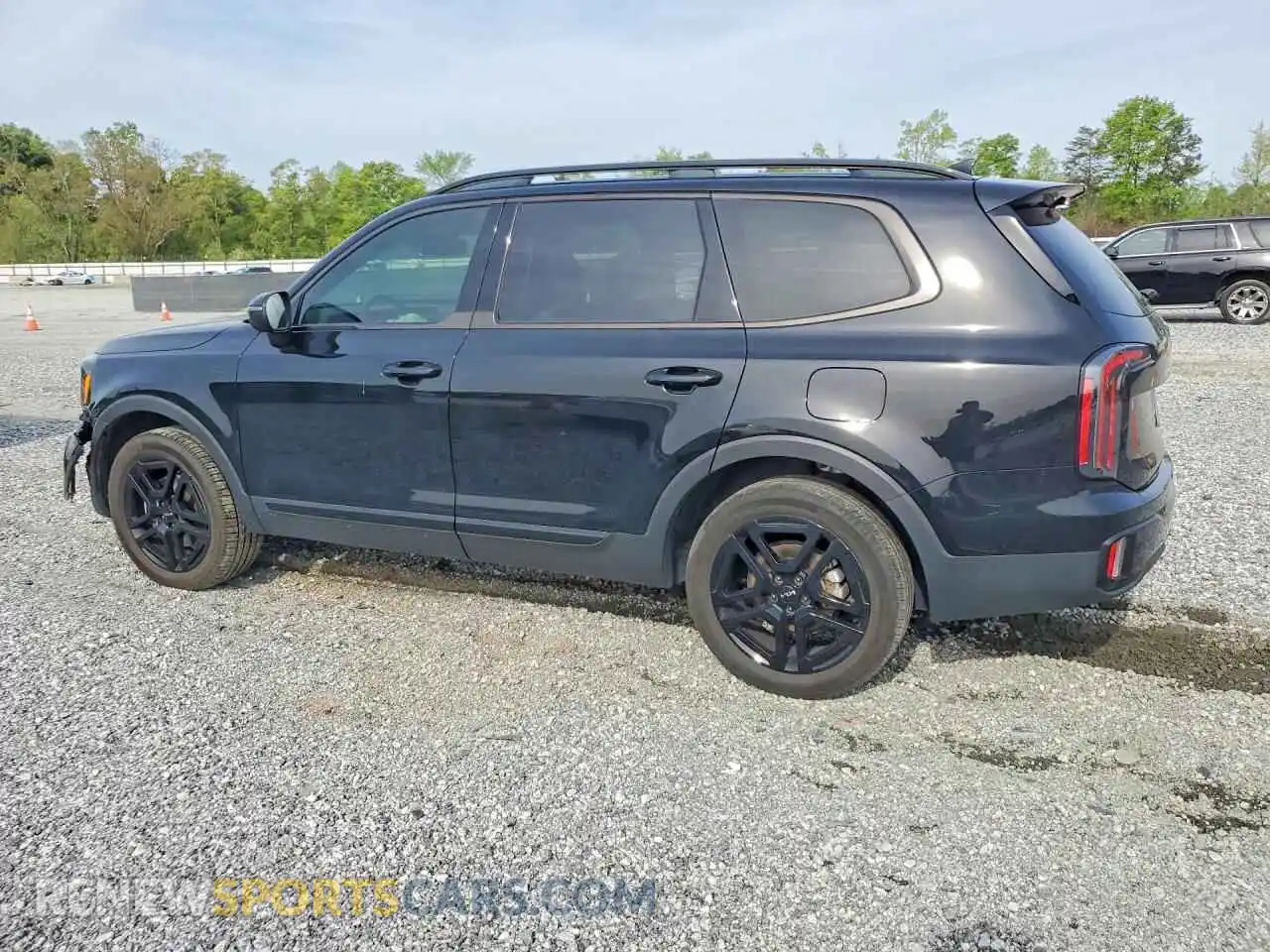 2 Photograph of a damaged car 5XYP3DGC1RG534774 KIA TELLURIDE 2024