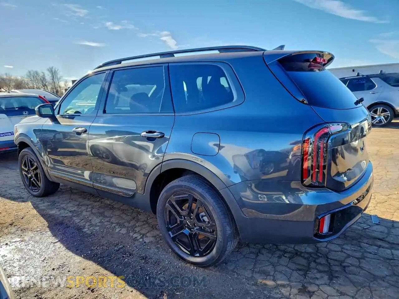 2 Photograph of a damaged car 5XYP3DGC2RG437535 KIA TELLURIDE 2024