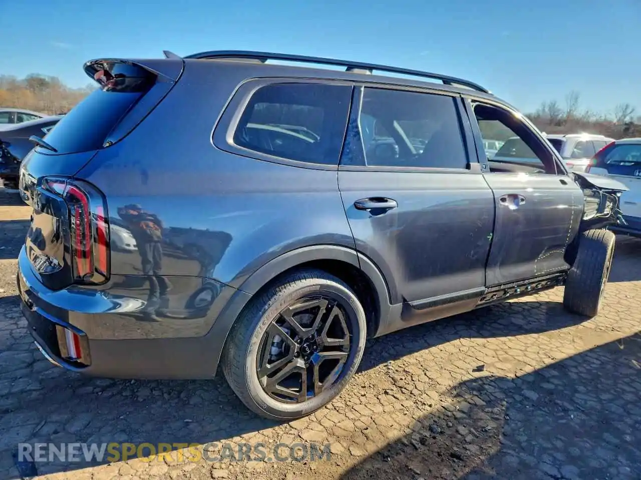 3 Photograph of a damaged car 5XYP3DGC2RG437535 KIA TELLURIDE 2024