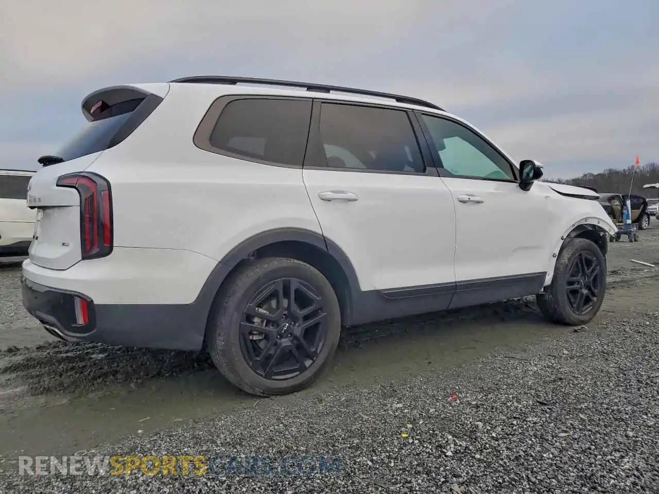 3 Photograph of a damaged car 5XYP3DGC2RG473130 KIA TELLURIDE 2024