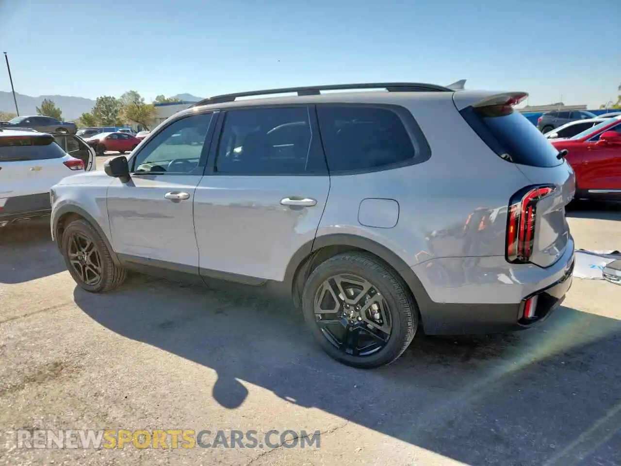 2 Photograph of a damaged car 5XYP3DGC3RG467062 KIA TELLURIDE 2024