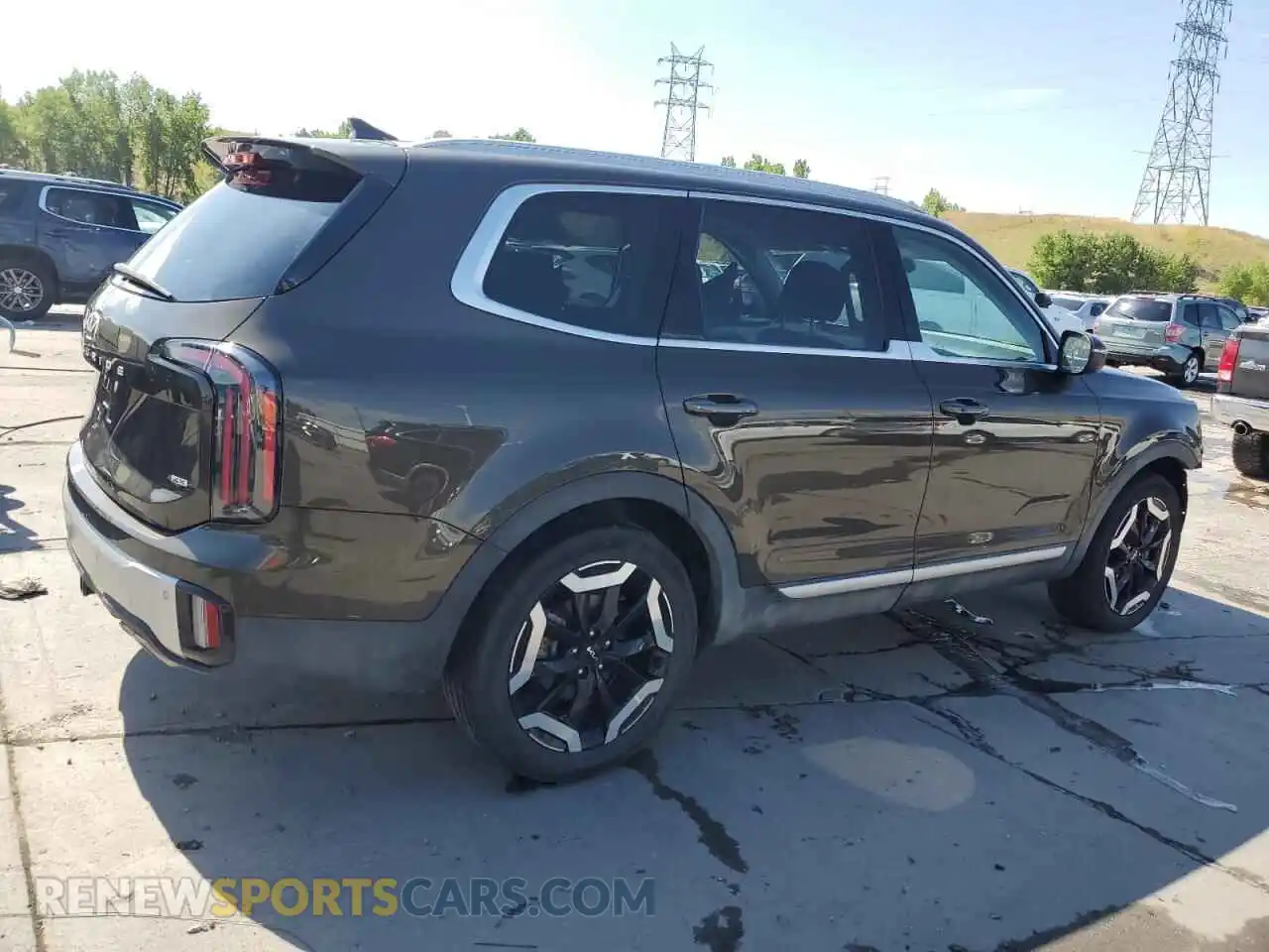 3 Photograph of a damaged car 5XYP3DGC4RG413396 KIA TELLURIDE 2024