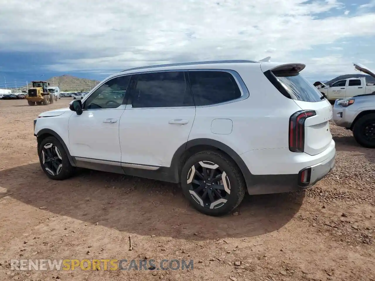 2 Photograph of a damaged car 5XYP3DGC4RG522425 KIA TELLURIDE 2024