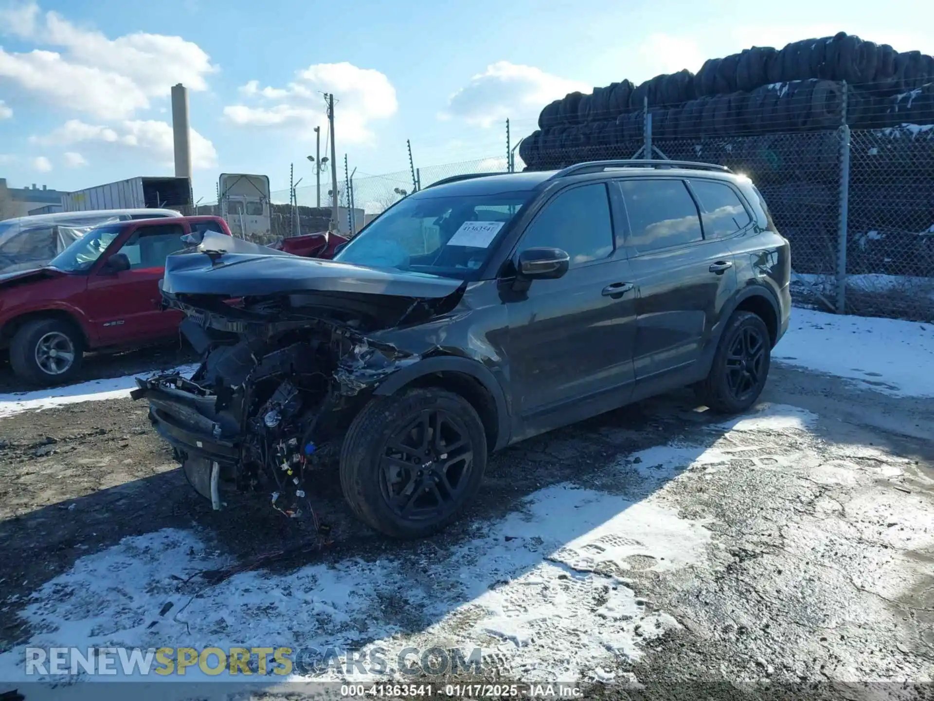2 Photograph of a damaged car 5XYP3DGC5RG468021 KIA TELLURIDE 2024