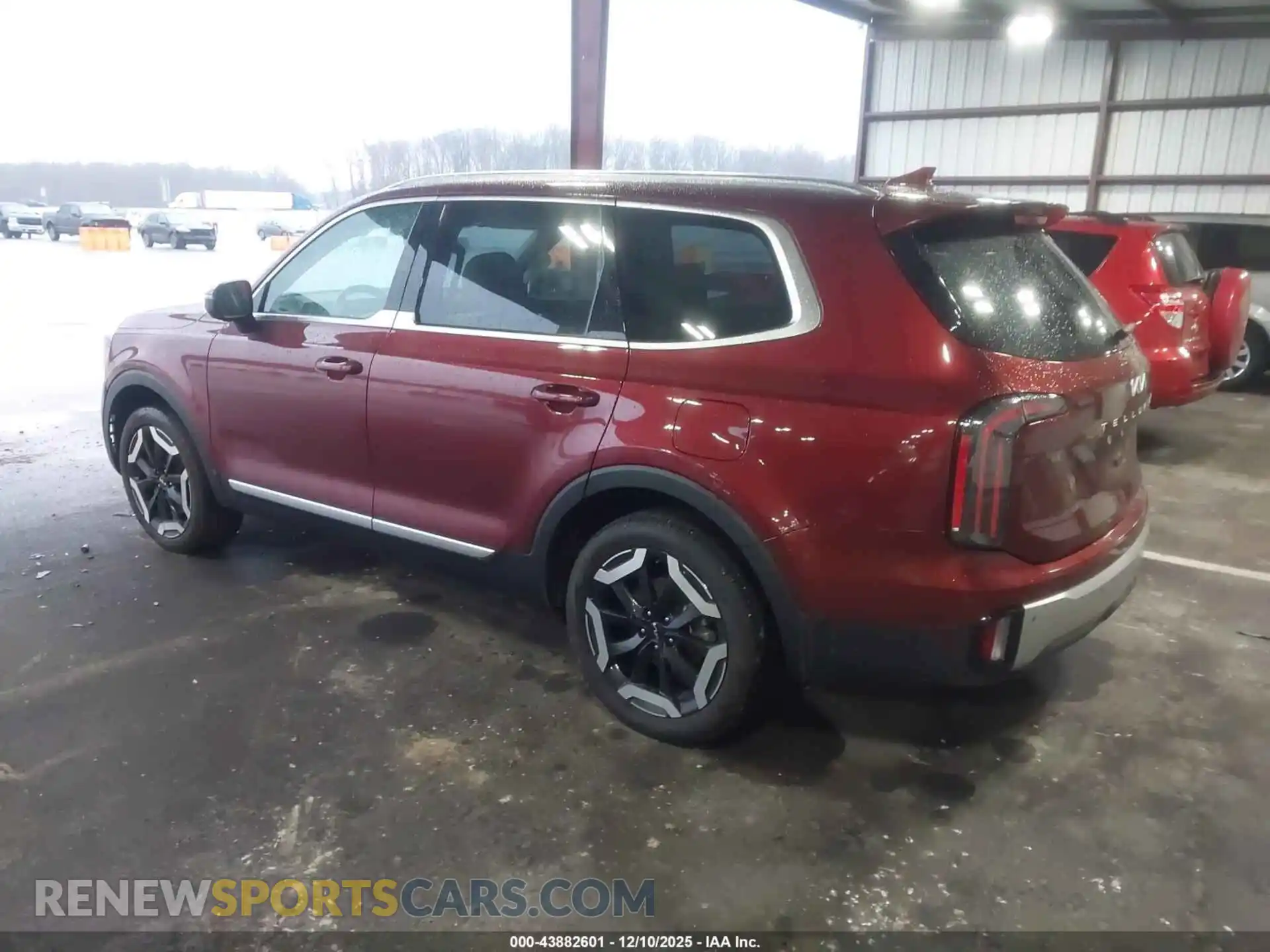 3 Photograph of a damaged car 5XYP3DGC5RG500062 KIA TELLURIDE 2024