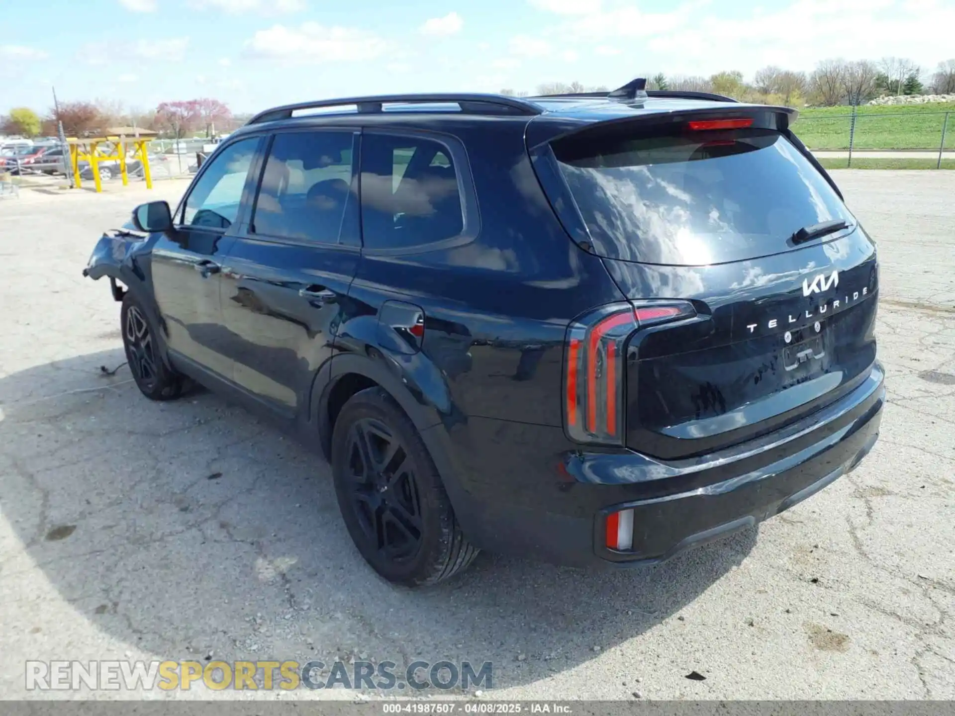 3 Photograph of a damaged car 5XYP3DGC7RG413778 KIA TELLURIDE 2024