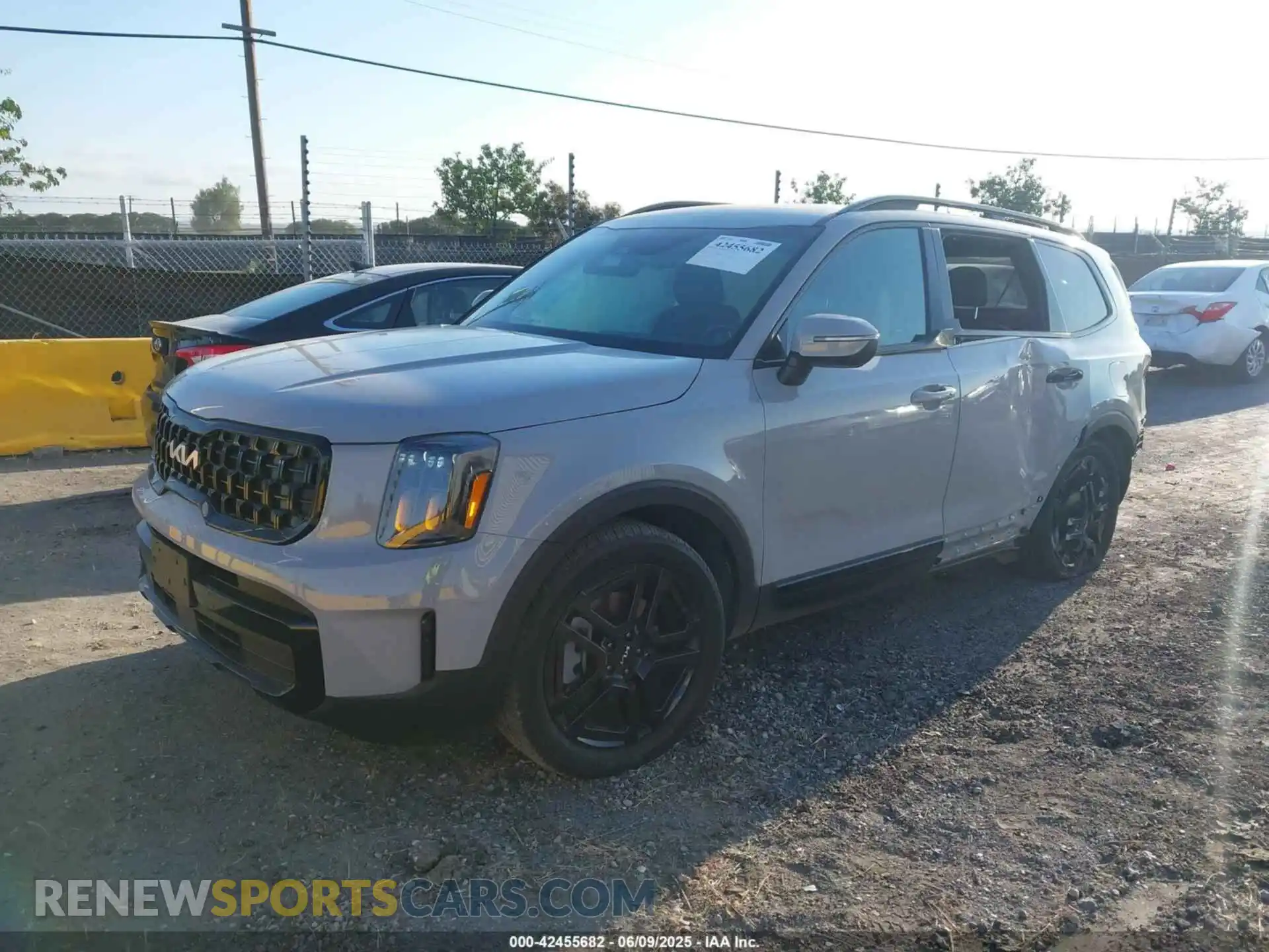 2 Photograph of a damaged car 5XYP3DGC7RG448286 KIA TELLURIDE 2024