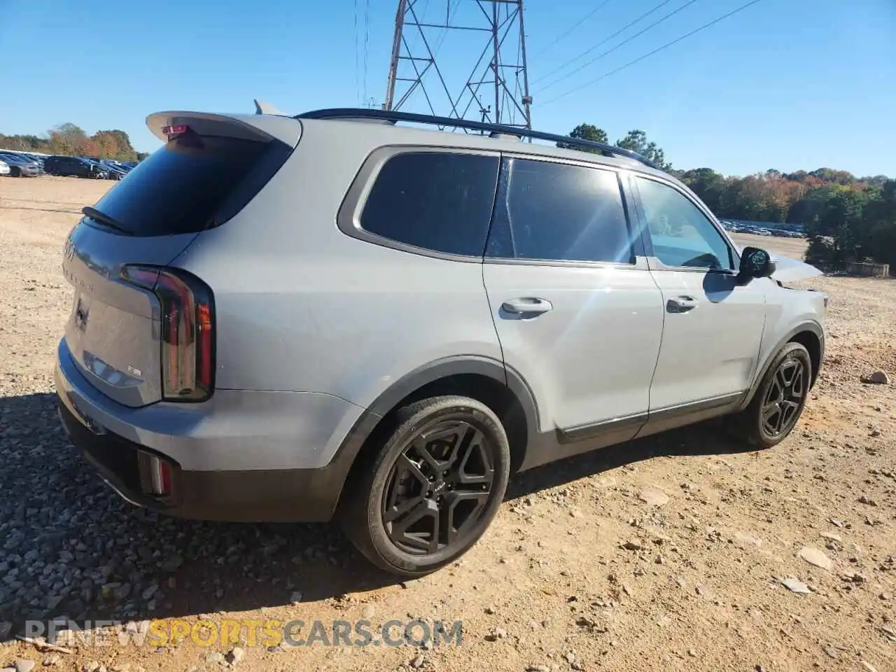 3 Photograph of a damaged car 5XYP3DGC9RG419842 KIA TELLURIDE 2024