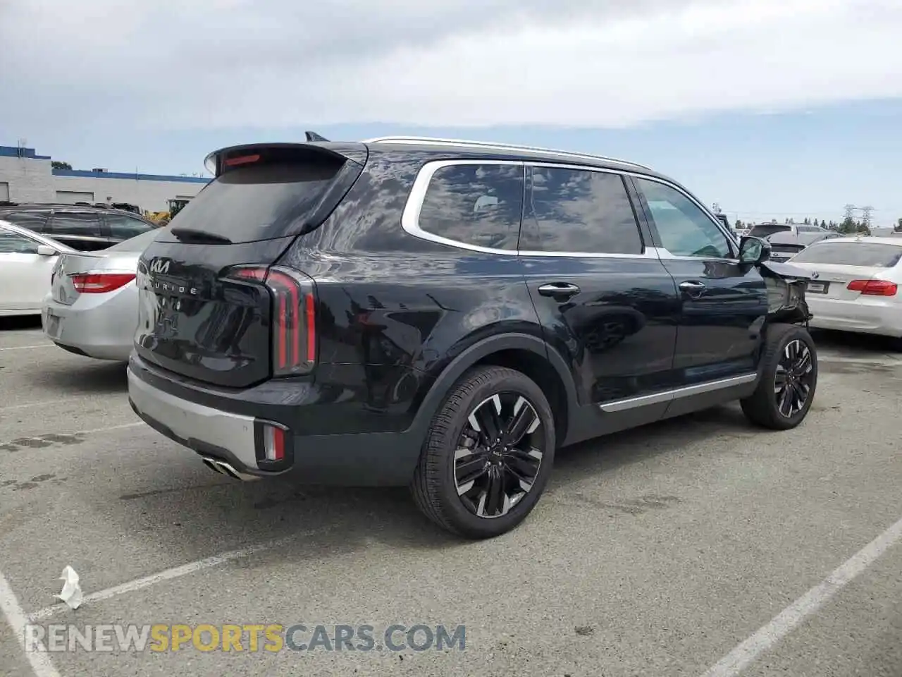 3 Photograph of a damaged car 5XYP54GC4RG467811 KIA TELLURIDE 2024