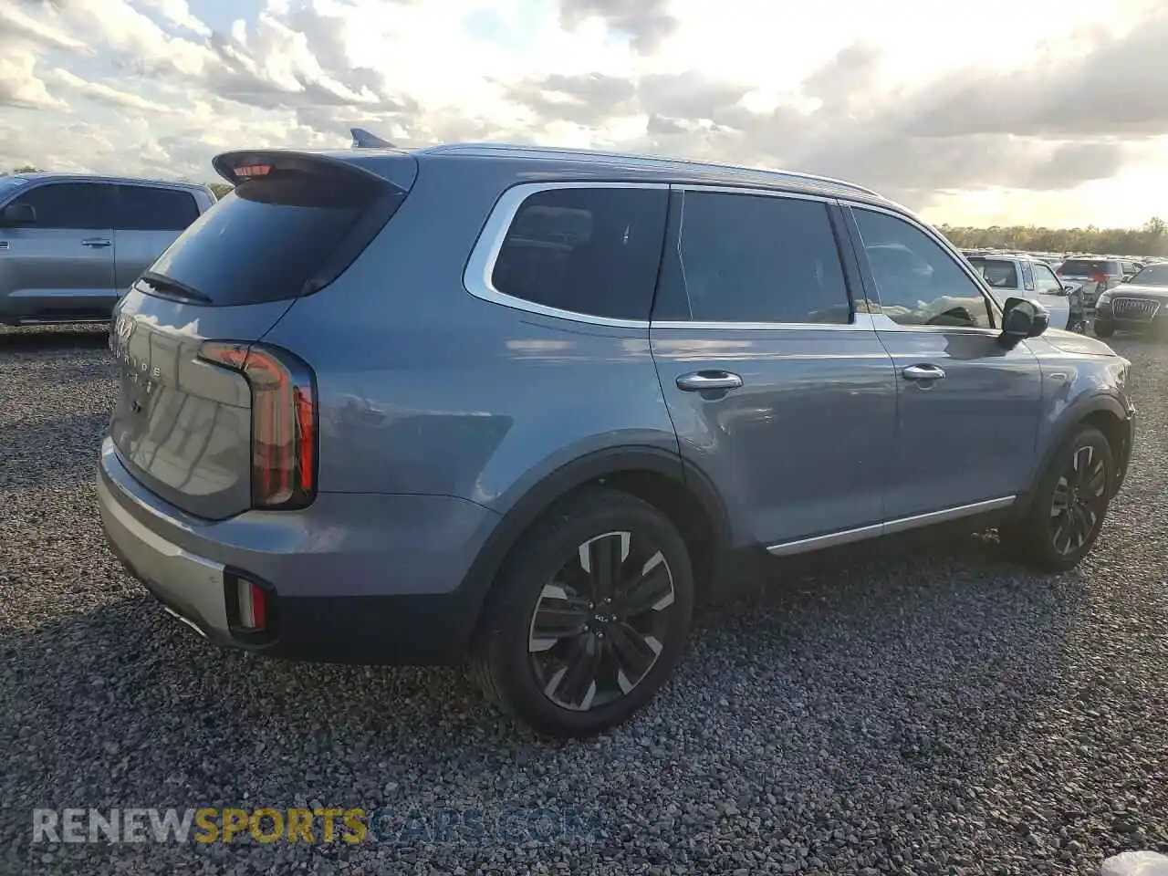 3 Photograph of a damaged car 5XYP54GC5RG462424 KIA TELLURIDE 2024