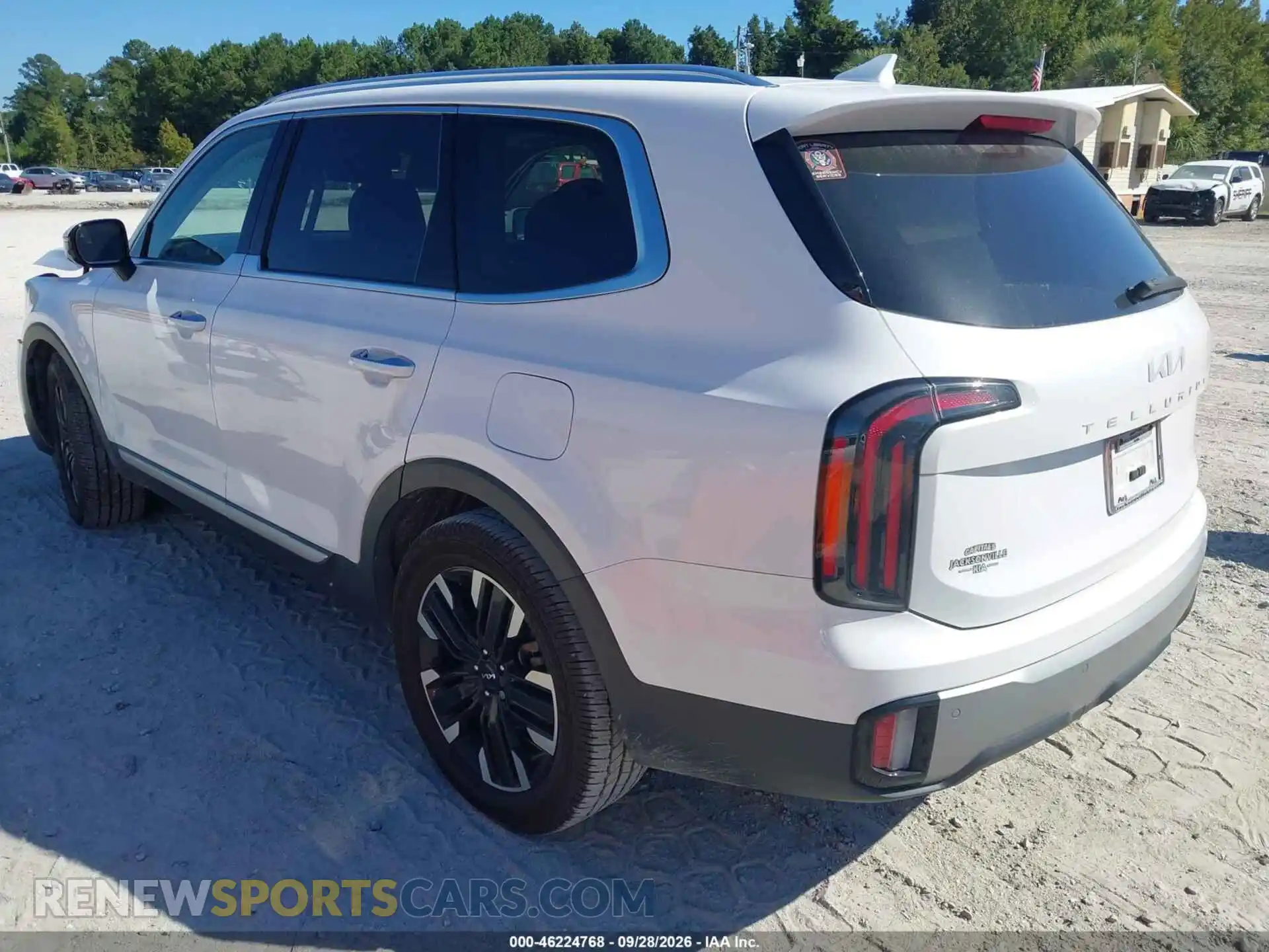 3 Photograph of a damaged car 5XYP54GC7RG413175 KIA TELLURIDE 2024