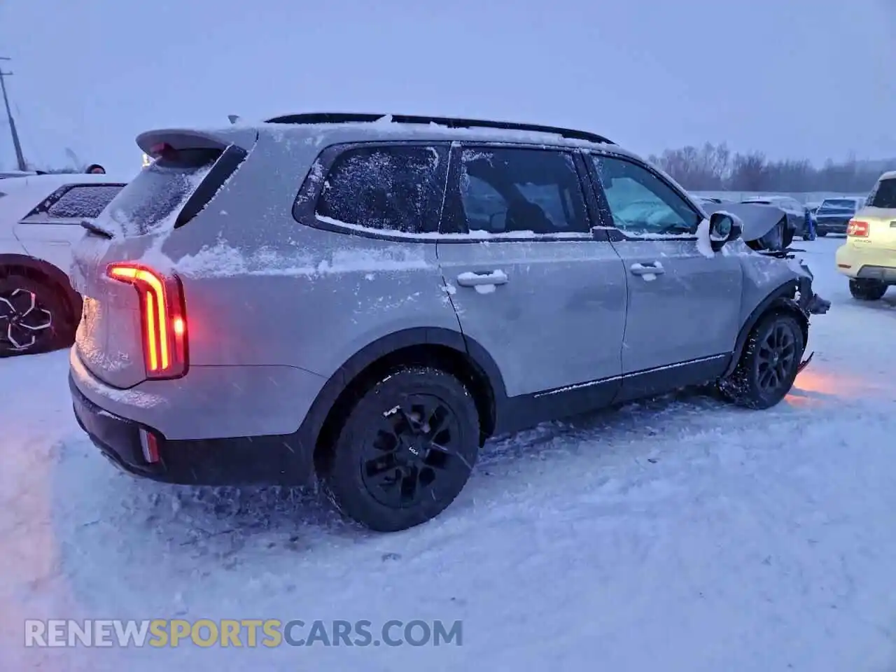 3 Photograph of a damaged car 5XYP5DGC2RG464776 KIA TELLURIDE 2024